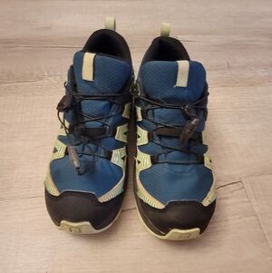 Salomon Blue and Cream Women's Trail Ankle Boots